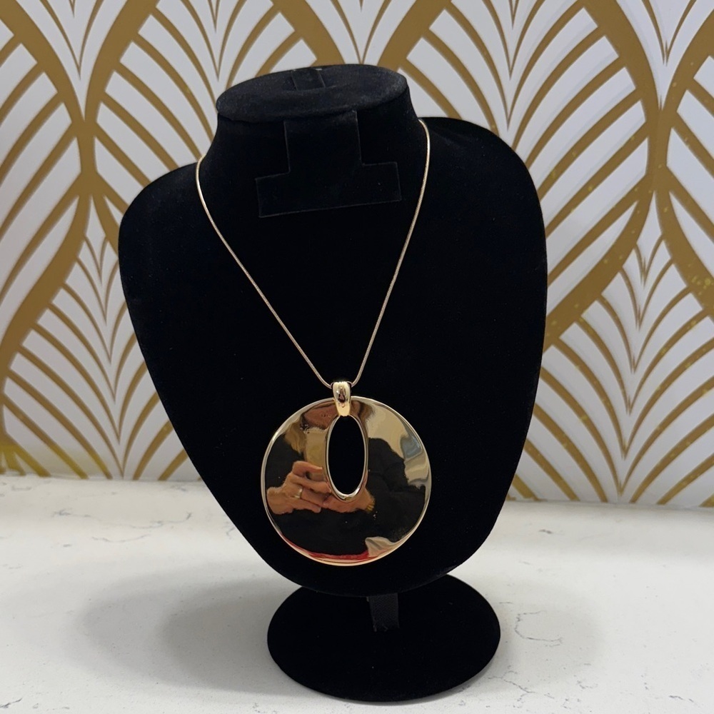 NWT New Direction Gold Medallion Necklace